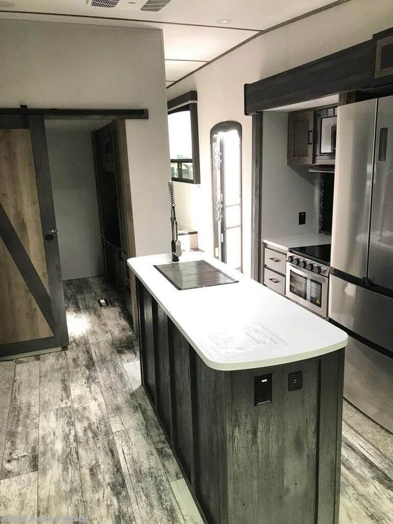 2020 Keystone Sprinter Limited 3571FWLFT - Used Fifth Wheel For Sale by National Vehicle in Catawba, North Carolina