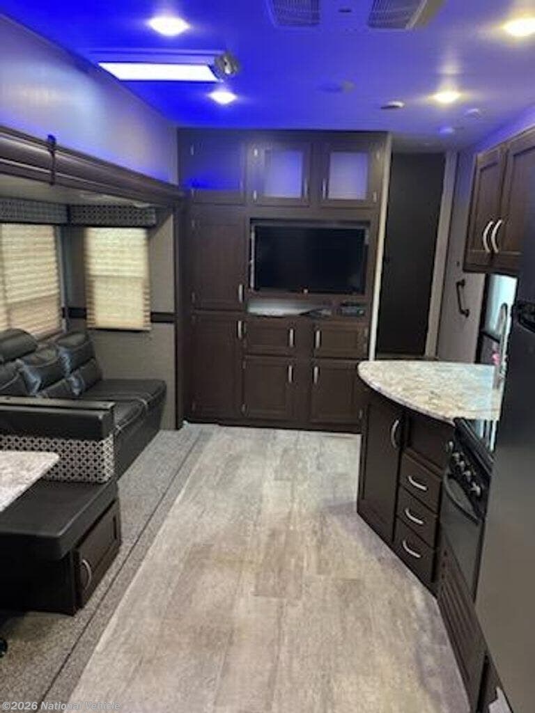Used 2018 K-Z Sportsmen 281BHK available in Hartford, South Dakota