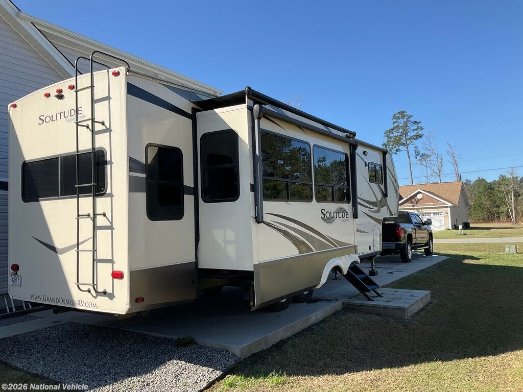 2019 Grand Design Solitude 3550RL - Used Fifth Wheel For Sale by National Vehicle in Conway, South Carolina