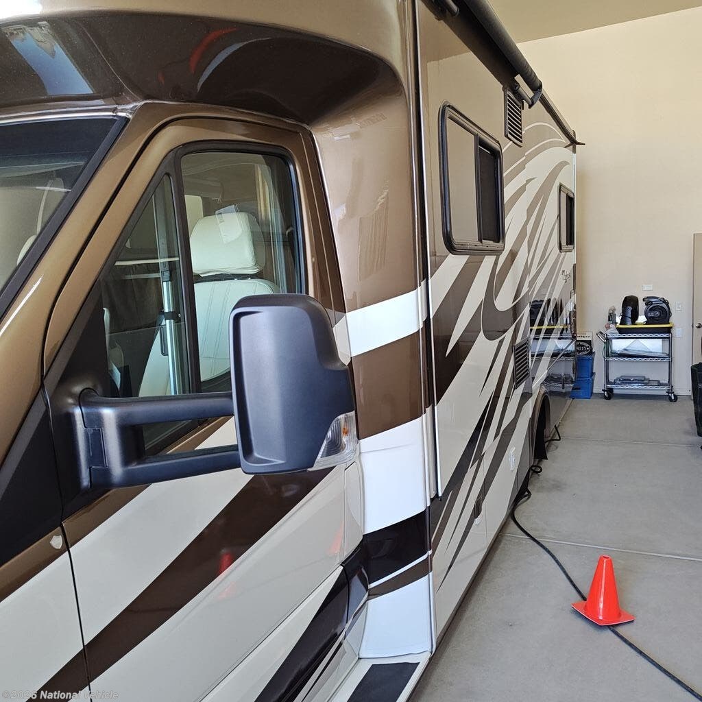 2018 Tiffin Wayfarer 24TW - Used Class C For Sale by National Vehicle in Adelanto, California