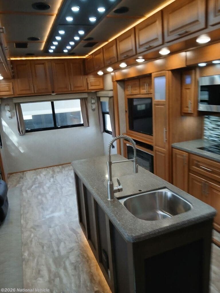 Used 2021 Luxe Gold 35GRS available in Victoria, Texas