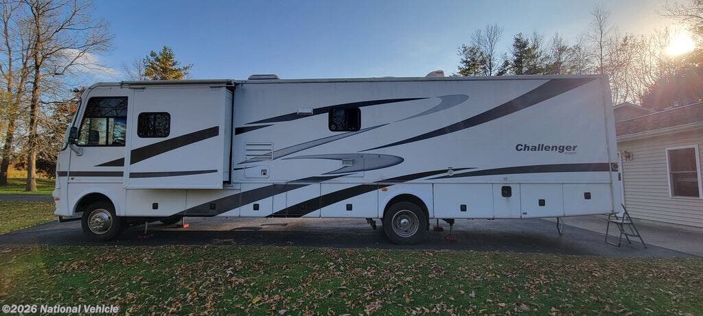 2009 Damon Challenger Plat 371 - Used Class A For Sale by National Vehicle in Hammond, New York