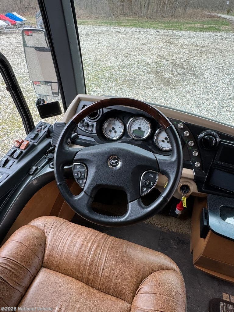 Used 2011 American Coach American Eagle 45T available in Cicero, Indiana