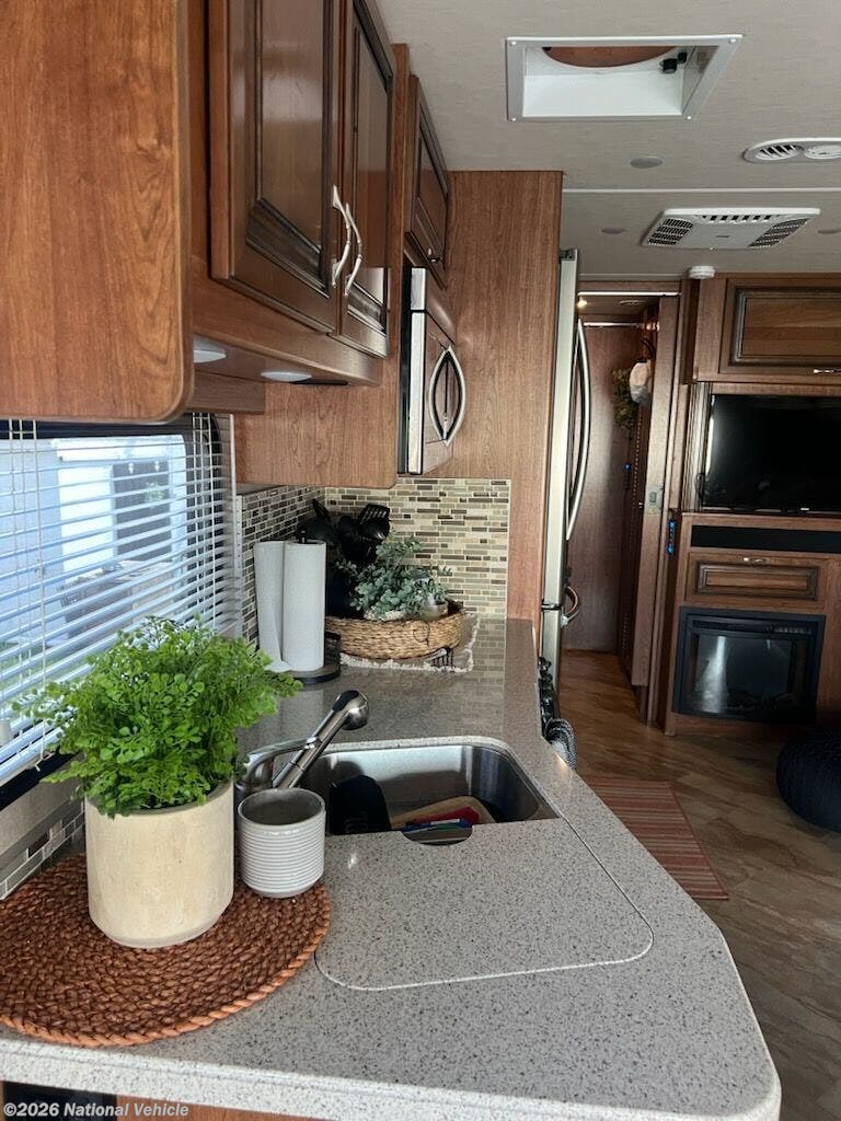 Used 2017 Holiday Rambler Vacationer 36H available in Chambersburg, Pennsylvania