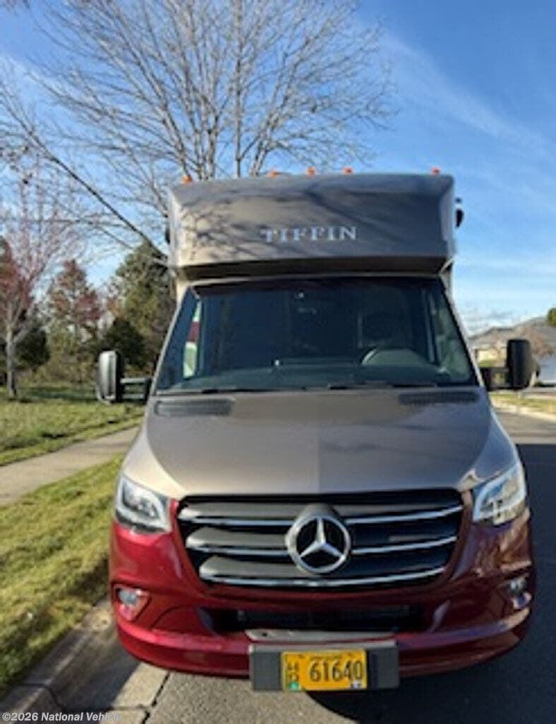 2025 Tiffin Wayfarer 25LW - Used Class C For Sale by National Vehicle in Central Point, Oregon