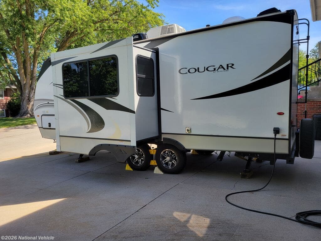 2022 Keystone Cougar 22RBS - Used Travel Trailer For Sale by National Vehicle in Red Oak, Iowa