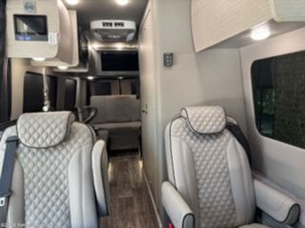 2025 Heritage MD4 by Midwest from National Vehicle in Fairhope, Alabama