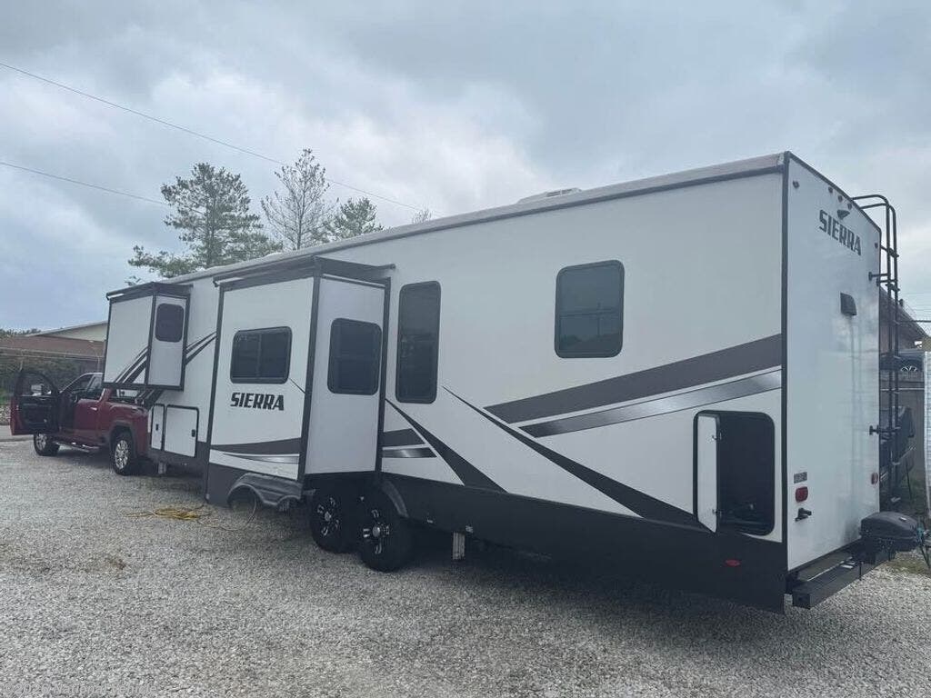 2021 Forest River Sierra 39BARK - Used Fifth Wheel For Sale by National Vehicle in Fenton, Missouri