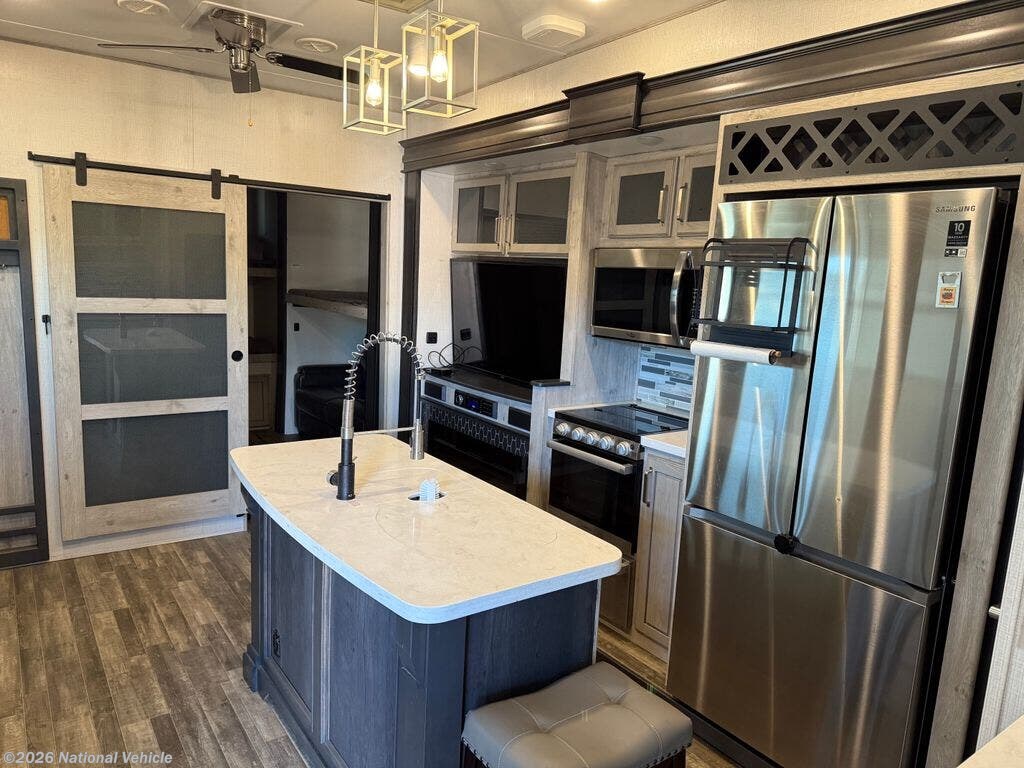 2021 Keystone Avalanche 378BH - Used Fifth Wheel For Sale by National Vehicle in Austin, Texas