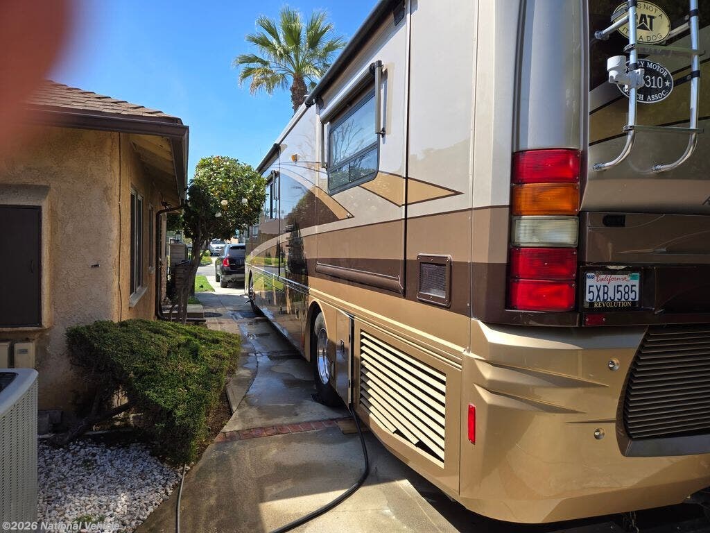 2006 Revolution LE 40J by Fleetwood from National Vehicle in Monrovia, California