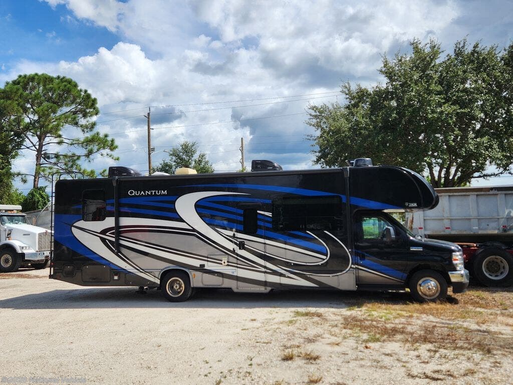 2022 Thor Motor Coach Quantum JM31 - Used Class C For Sale by National Vehicle in North Fort Myers, Florida