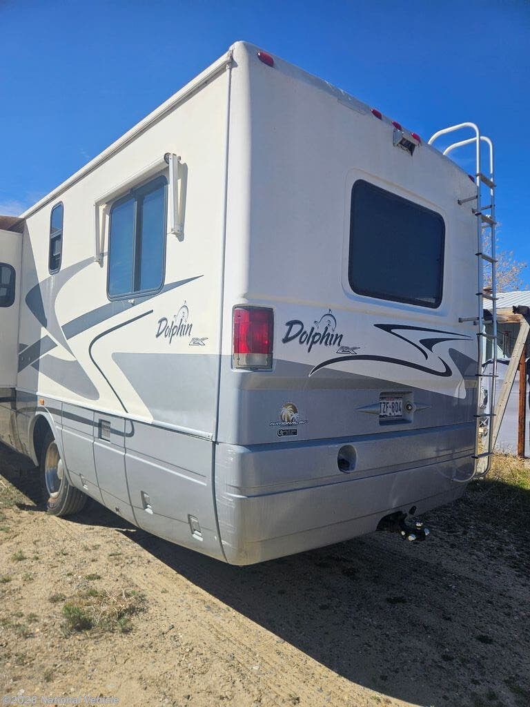 2004 National RV Dolphin 6342LX - Used Class A For Sale by National Vehicle in Gilmer, Texas