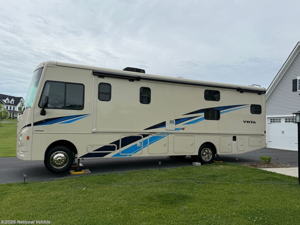 2019 Winnebago Vista 31BE - Used Class A For Sale by National Vehicle in Frederick, Maryland