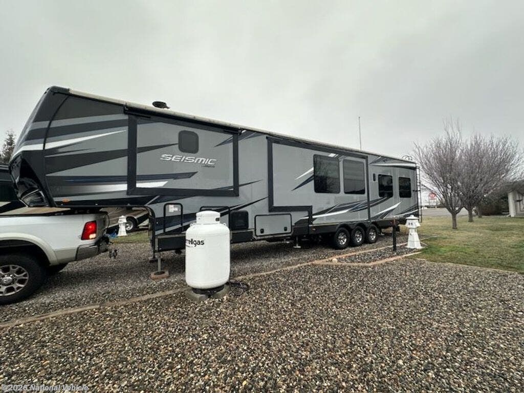 2018 Jayco Seismic 4113 - Used Toy Hauler For Sale by National Vehicle in Richland, Washington