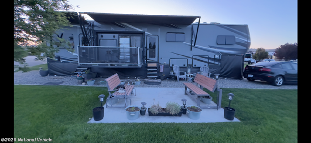 2018 Seismic 4113 by Jayco from National Vehicle in Richland, Washington