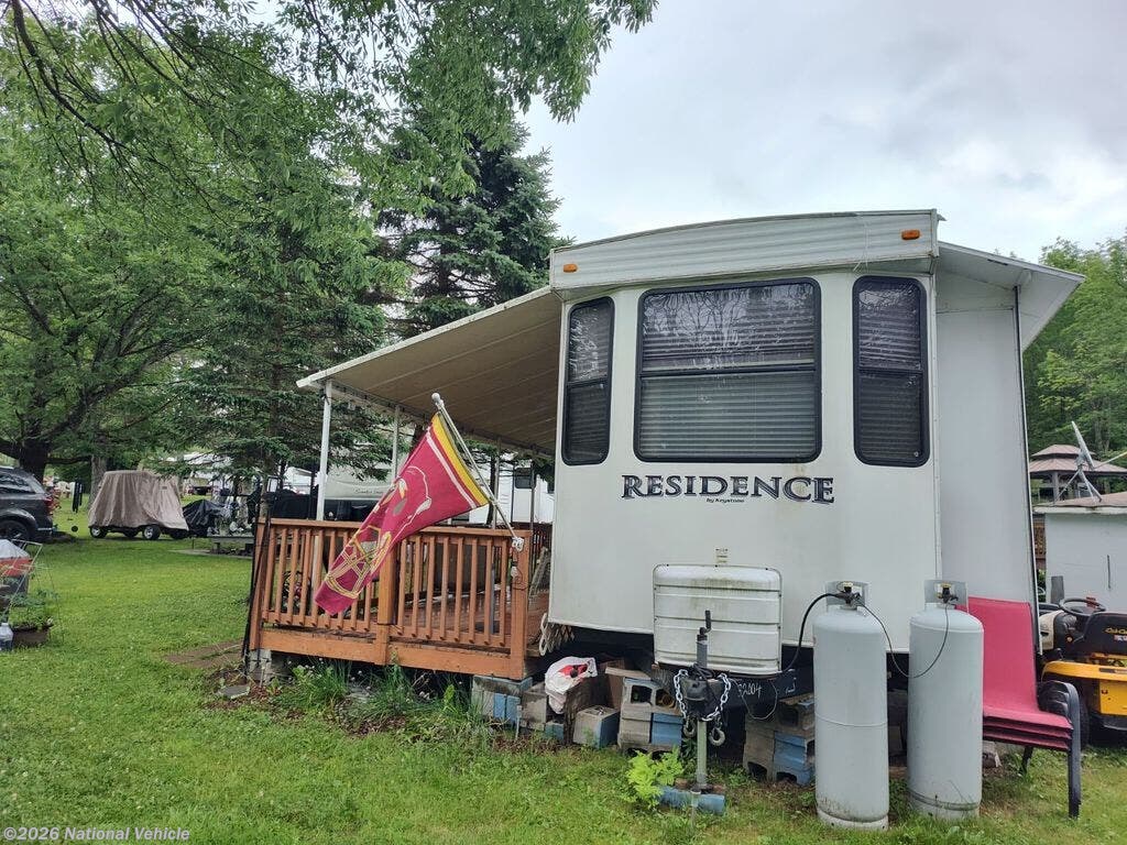 2012 Residence Destination 402BH by Keystone from National Vehicle in Cooperstown, New York