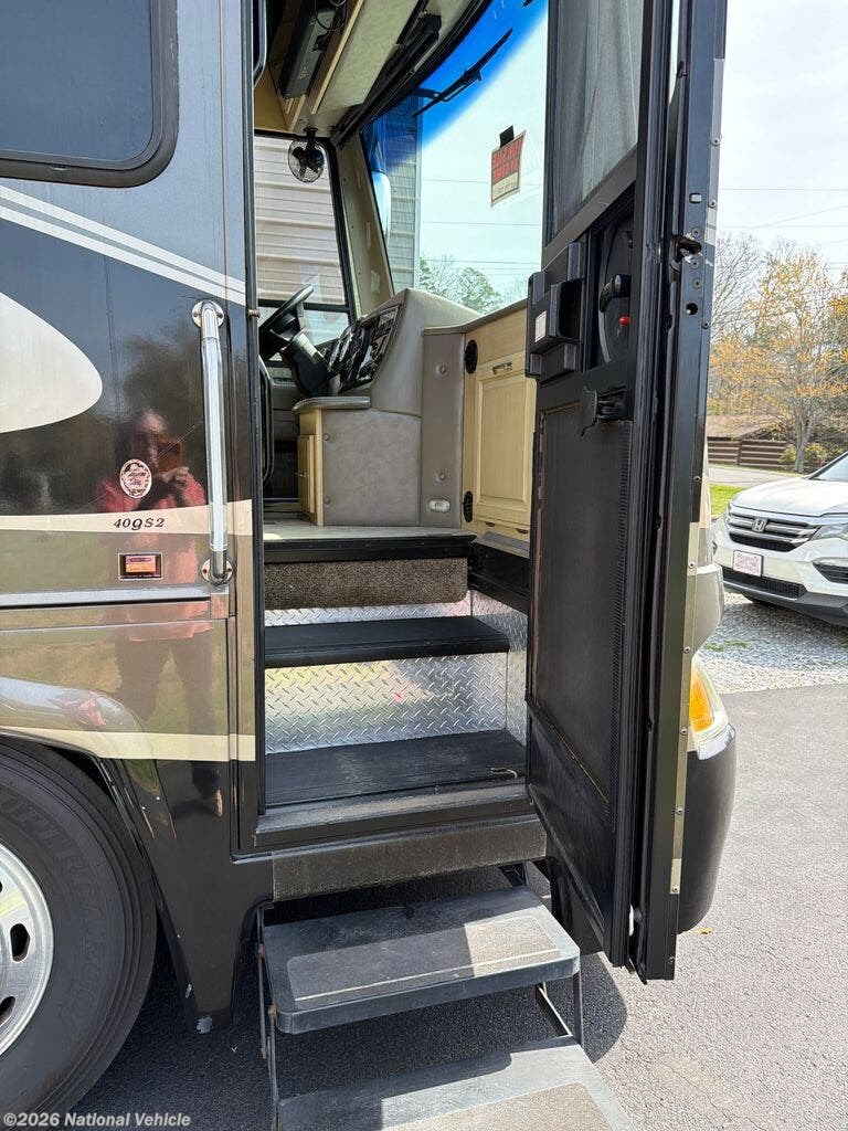 Used 2007 Coachmen Sportscoach Legend 40QS2 available in Sevierville, Tennessee