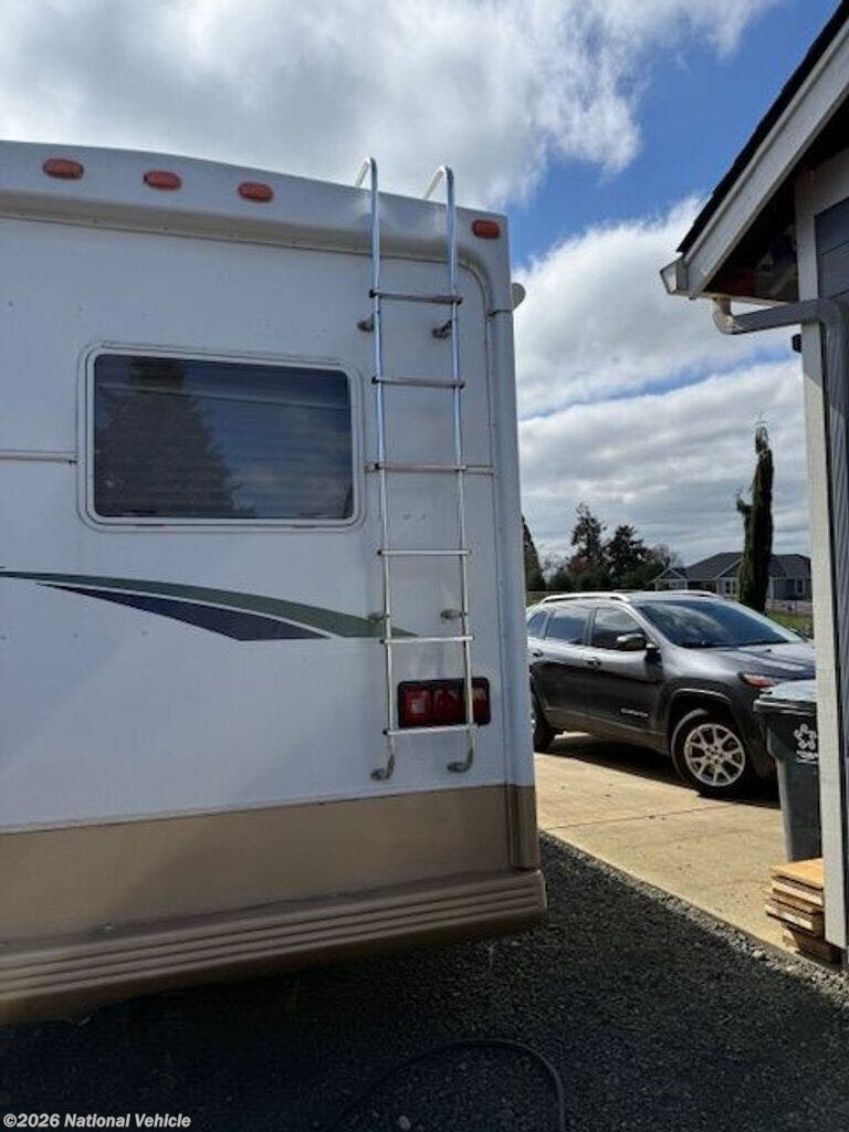 2002 Holiday Rambler Atlantis 27PBD - Used Class C For Sale by National Vehicle in Aumsville, Oregon