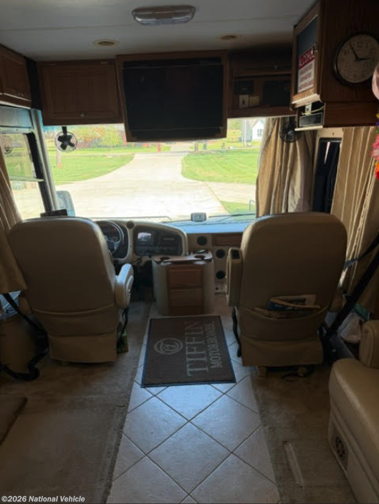 Used 2006 Tiffin Phaeton 40QDH available in Huntsville, Alabama