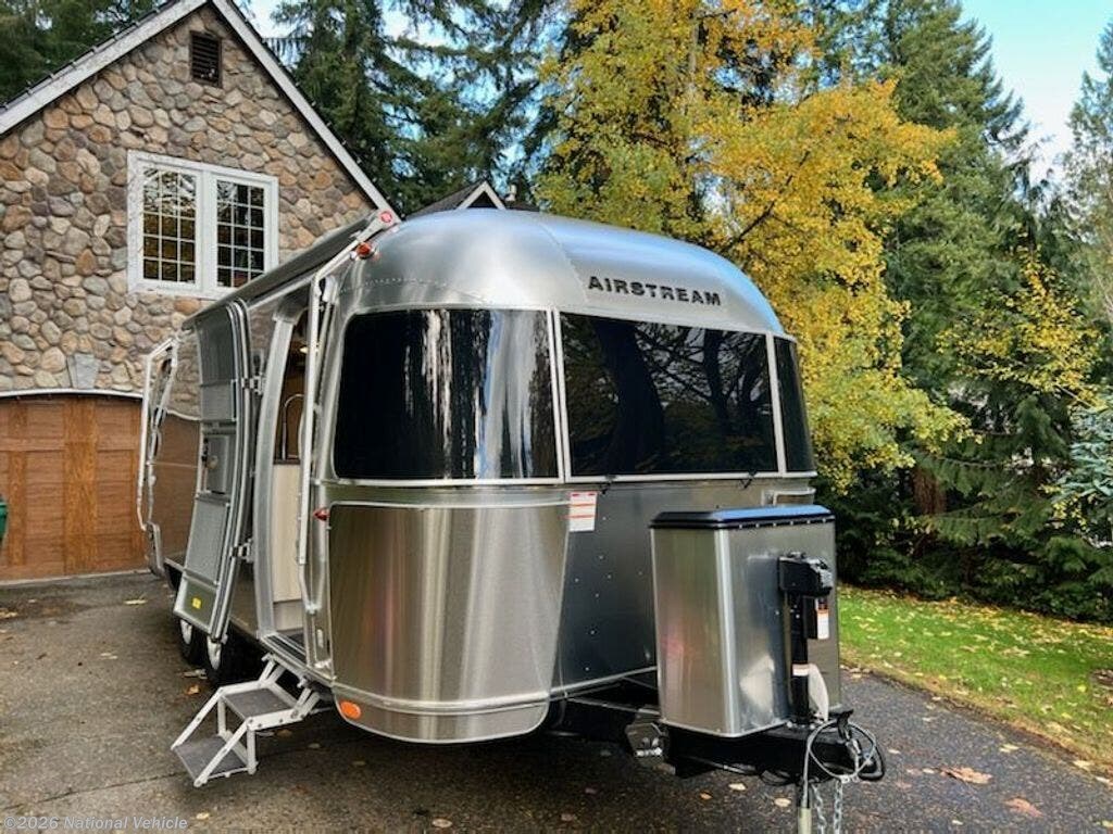 2021 Airstream Flying Cloud 23CB - Used Travel Trailer For Sale by National Vehicle in Woodenville, Washington