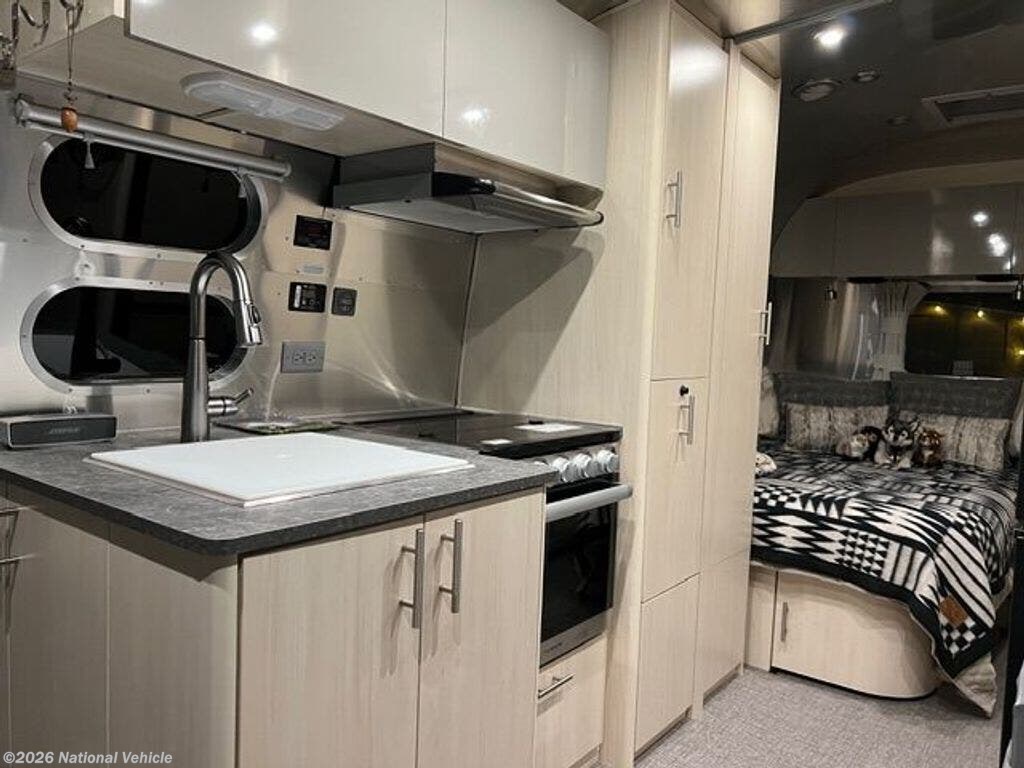 2021 Flying Cloud 23CB by Airstream from National Vehicle in Woodenville, Washington