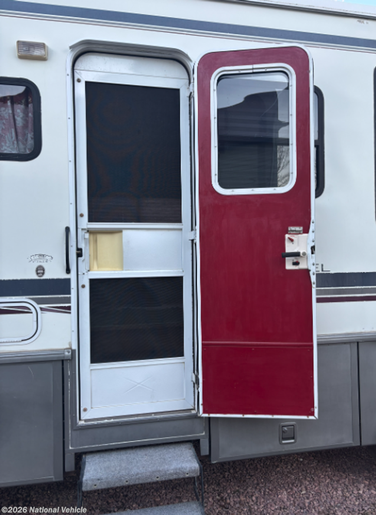 1999 Adventurer 34V by Winnebago from National Vehicle in Bloomfield, Nebraska