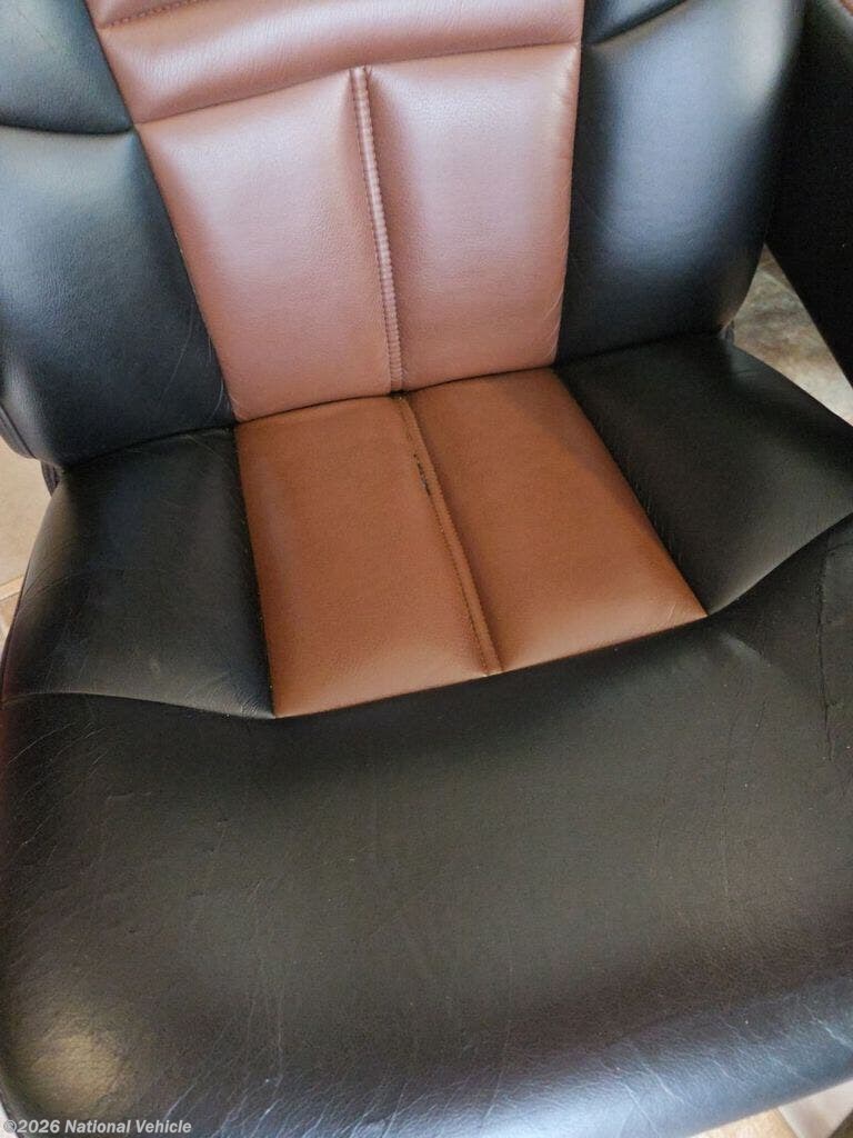 2015 Thor Motor Coach Outlaw 37MD - Used Class A For Sale by National Vehicle in Glen Allen, Virginia