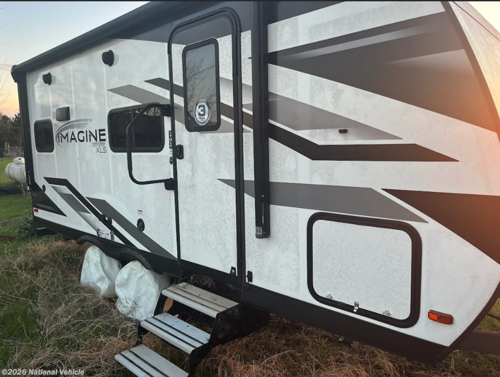 2022 Grand Design Imagine XLS 17MKE - Used Travel Trailer For Sale by National Vehicle in Bokchito, Oklahoma