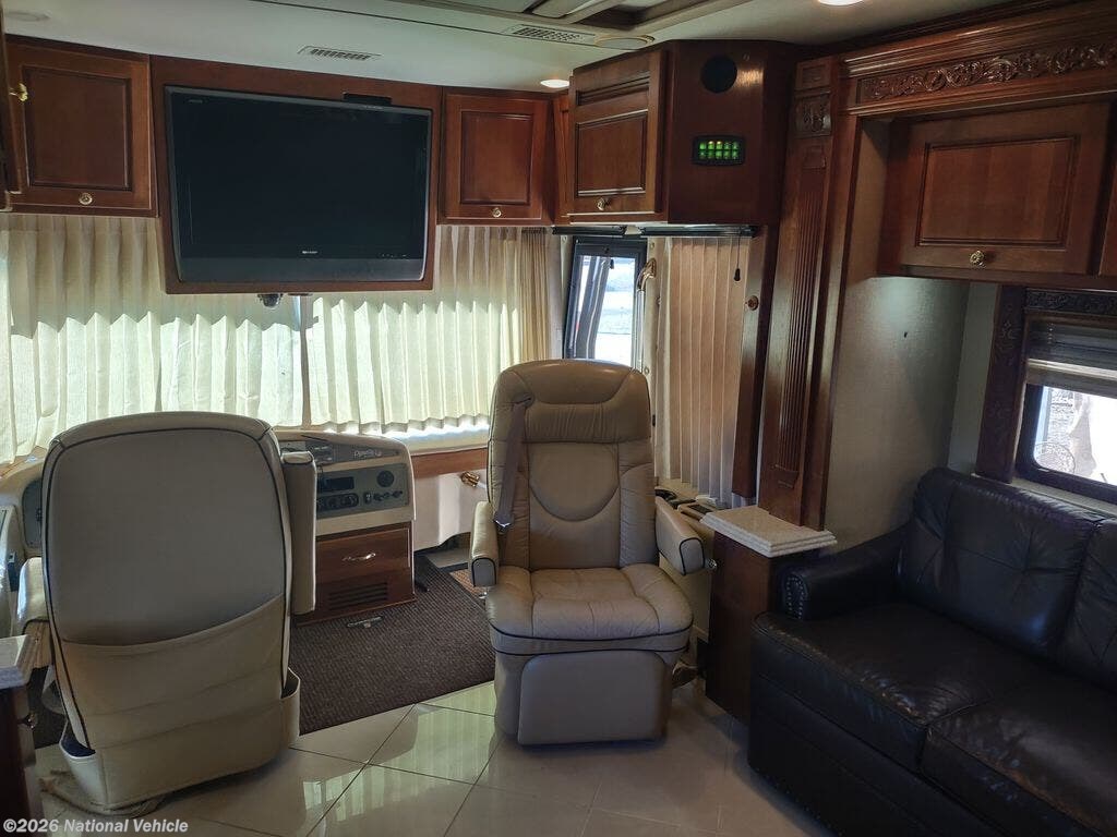 2008 Dynasty Renaissance by Monaco RV from National Vehicle in Bandera, Texas