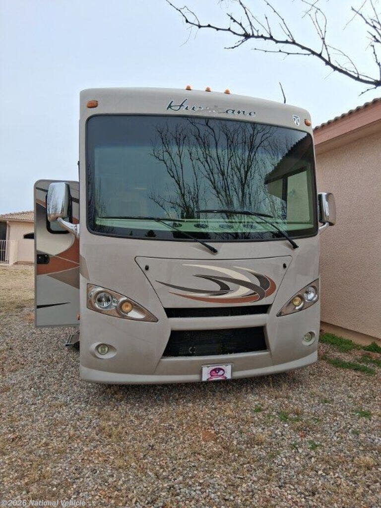 2016 Thor Motor Coach Hurricane 27K - Used Class A For Sale by National Vehicle in Sierra Vista, Arizona