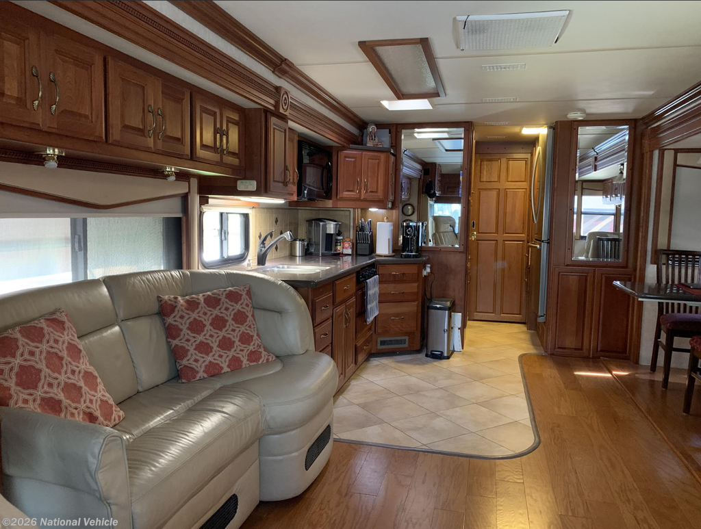 Used 2007 American Coach American Tradition 40Z available in Deerfield Beach, Florida