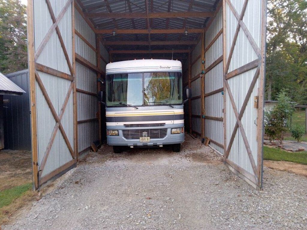 2005 Bounder 34F by Fleetwood from National Vehicle in Jackson, Tennessee