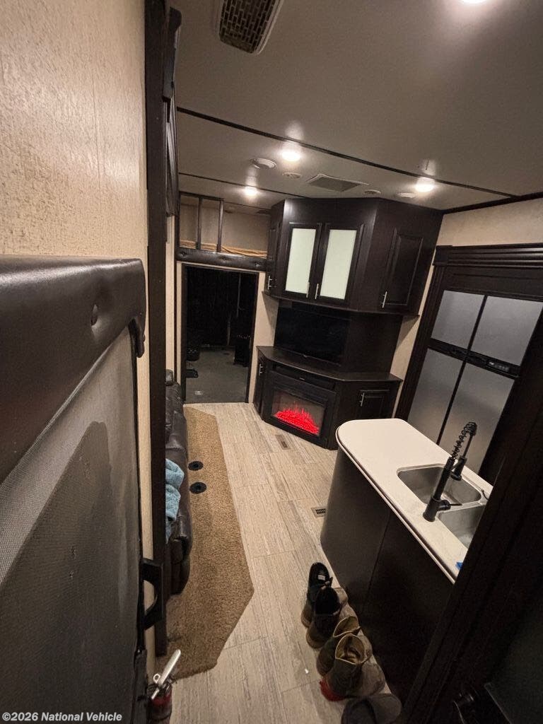 Used 2016 Jayco Seismic Wave 355W available in Deer Park, Washington