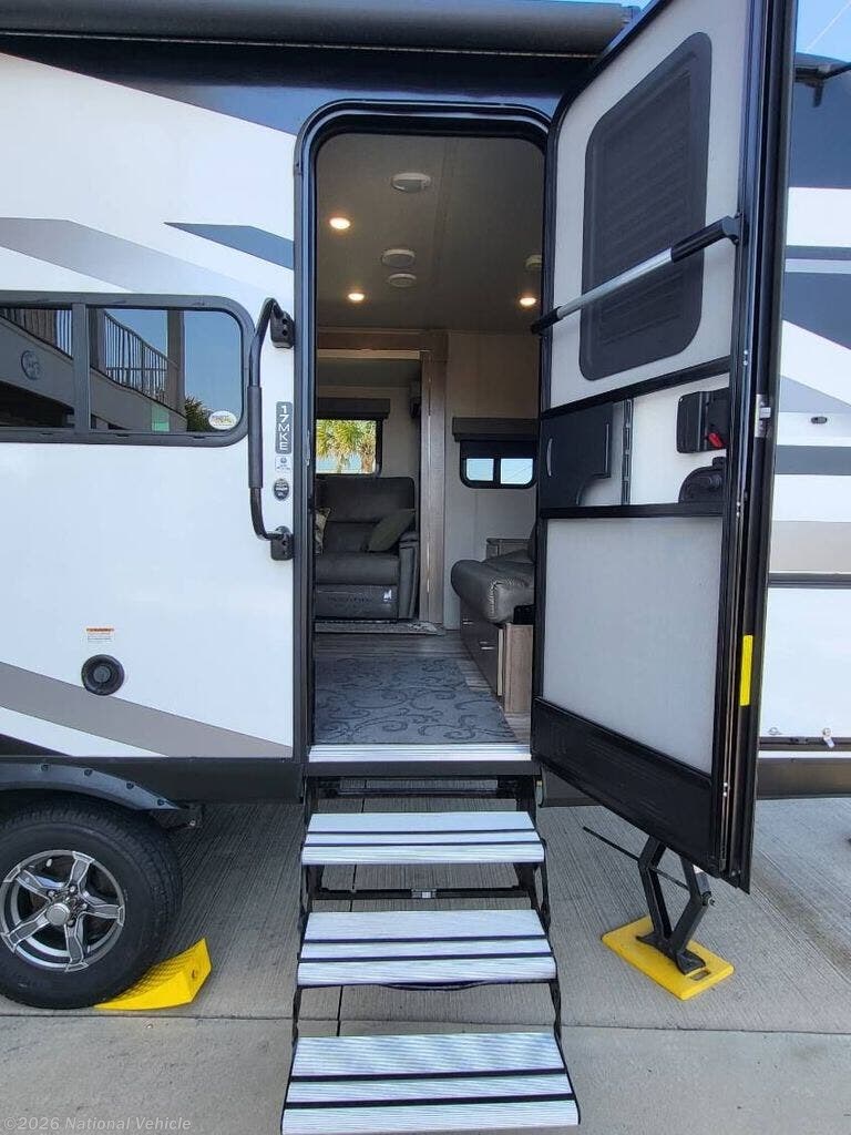 2022 Imagine XLS 17MKE by Grand Design from National Vehicle in Navarre, Florida