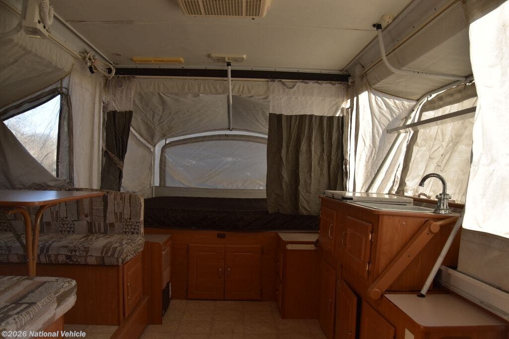 Used 2003 Coleman Bayside Grand Tour Elite available in Riegelsville, Pennsylvania