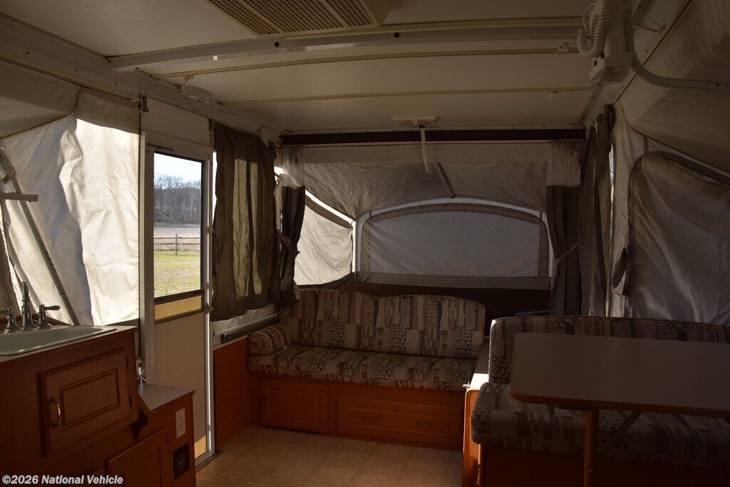 2003 Bayside Grand Tour Elite by Coleman from National Vehicle in Riegelsville, Pennsylvania