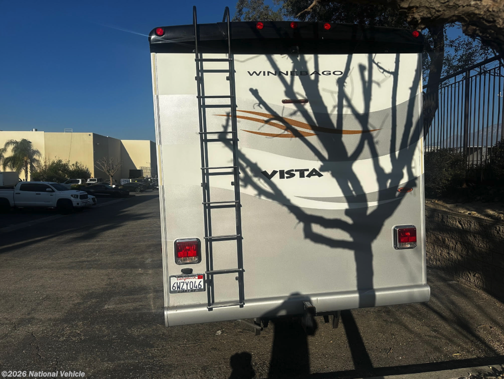 2011 Winnebago Vista 26P - Used Class A For Sale by National Vehicle in Fontana, California