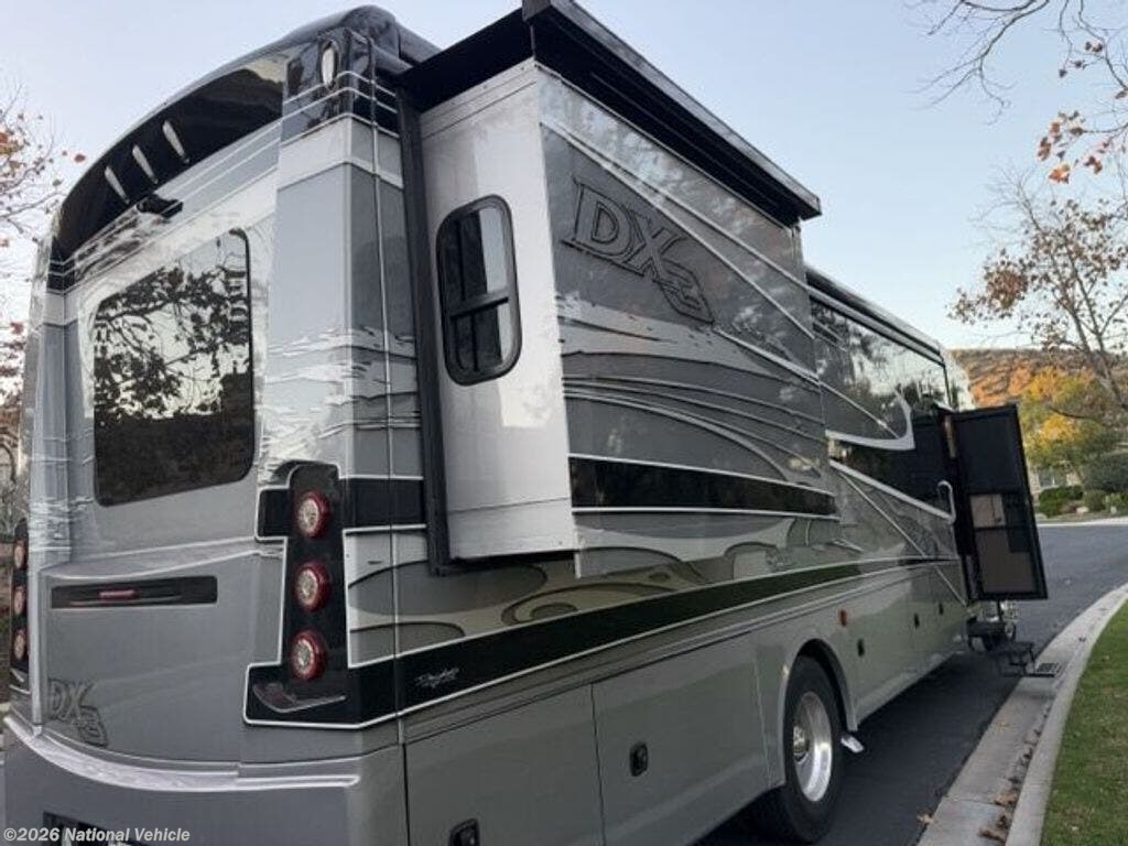 2022 DX3 34KD by Dynamax Corp from National Vehicle in Thousand Oaks, California