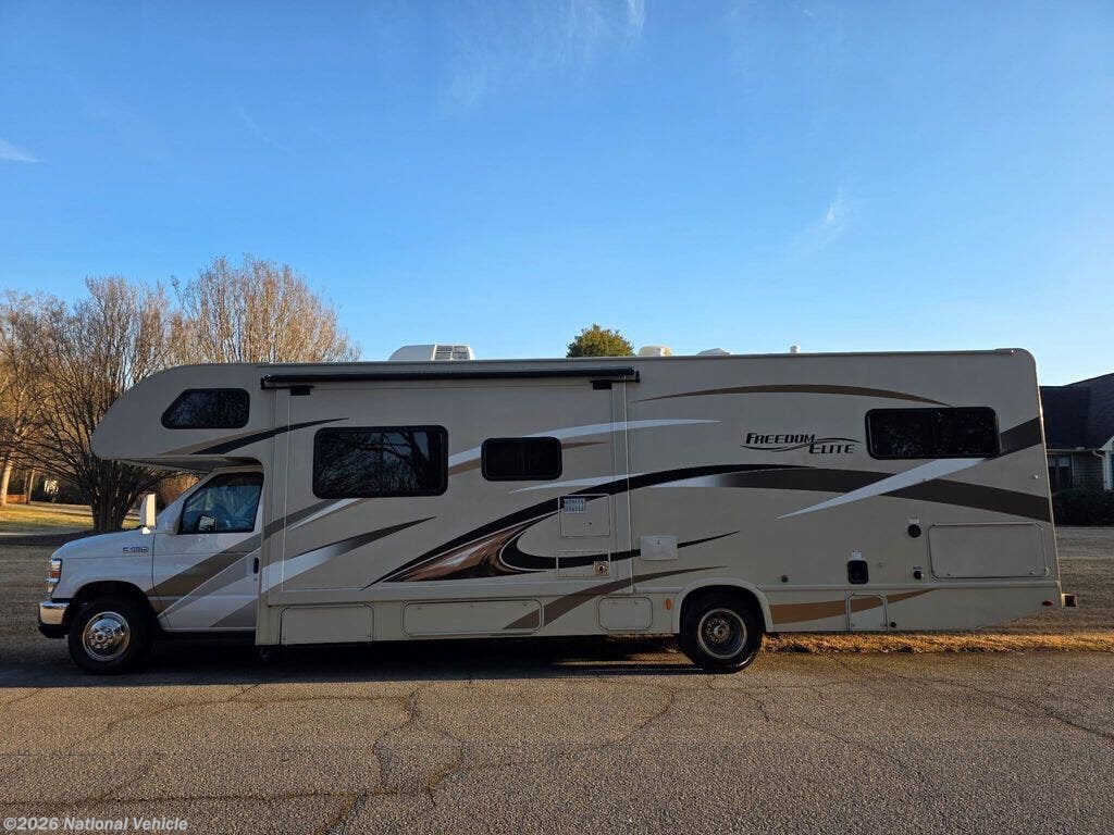 2017 Thor Motor Coach Freedom Elite 30FE - Used Class C For Sale by National Vehicle in Easley, South Carolina
