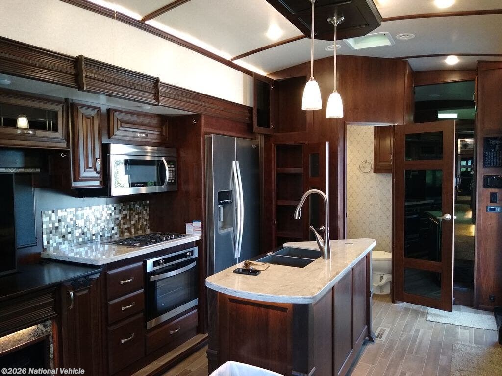 Used 2018 Jayco Pinnacle 36FBTS available in Pahrump, Nevada