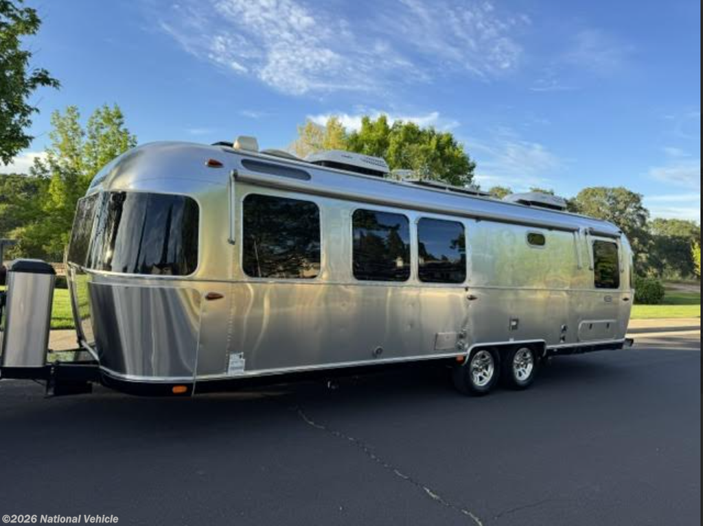 2021 Classic 30RB Twin by Airstream from National Vehicle in Rocklin, California