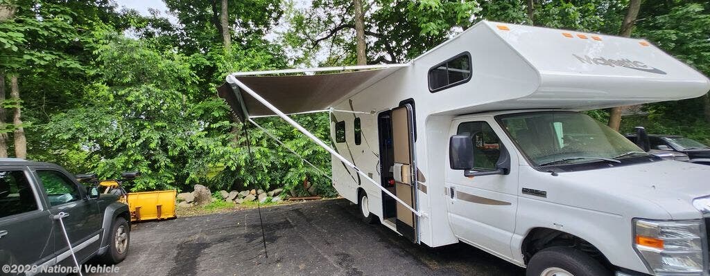 2018 Thor Motor Coach Majestic 23A - Used Class C For Sale by National Vehicle in Hampton, New Hampshire