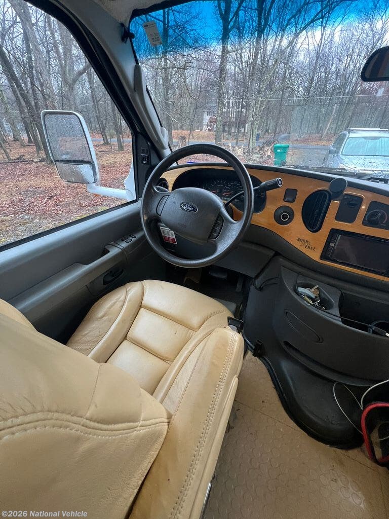 Used 2005 Born Free Rear Side Bed 26 available in Bushkill, Pennsylvania