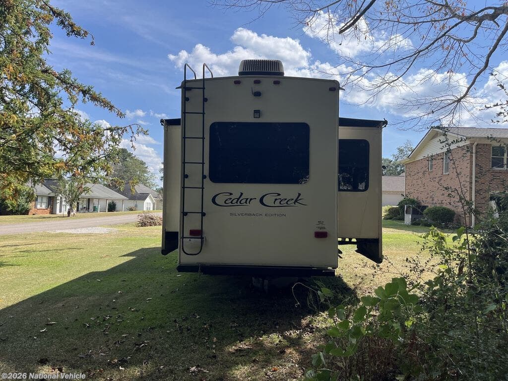 2020 Forest River Cedar Creek Silverback 33IK - Used Fifth Wheel For Sale by National Vehicle in Northport, Alabama