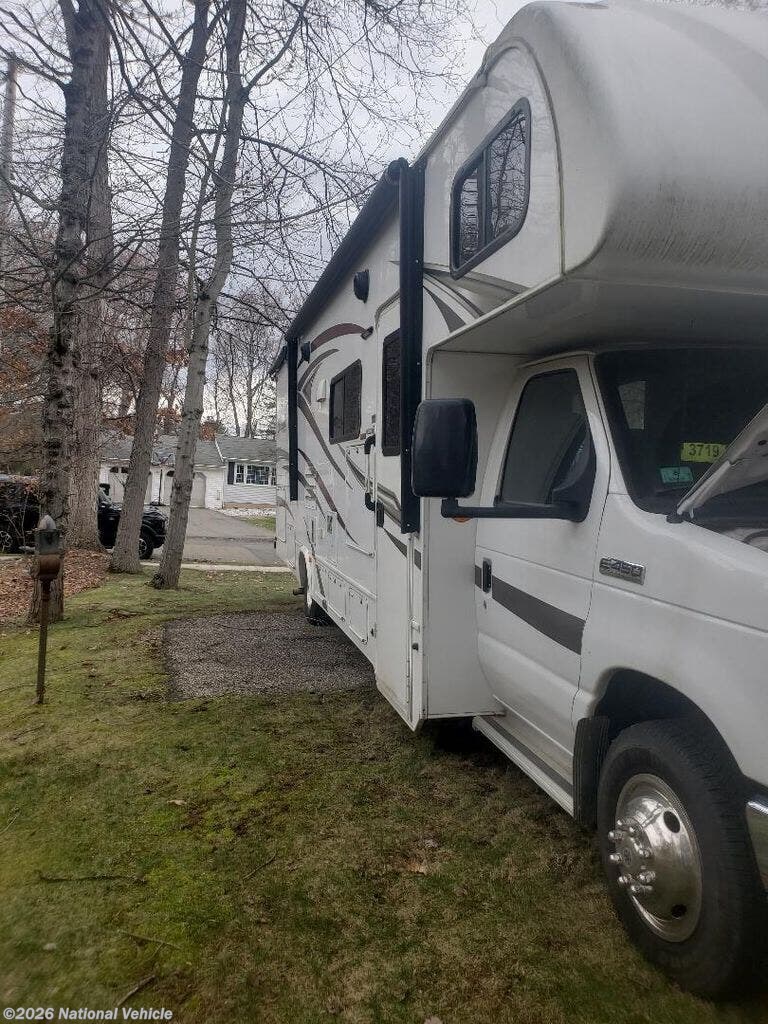 2016 Forest River Sunseeker 3010DSF - Used Class C For Sale by National Vehicle in Wallingford, Connecticut