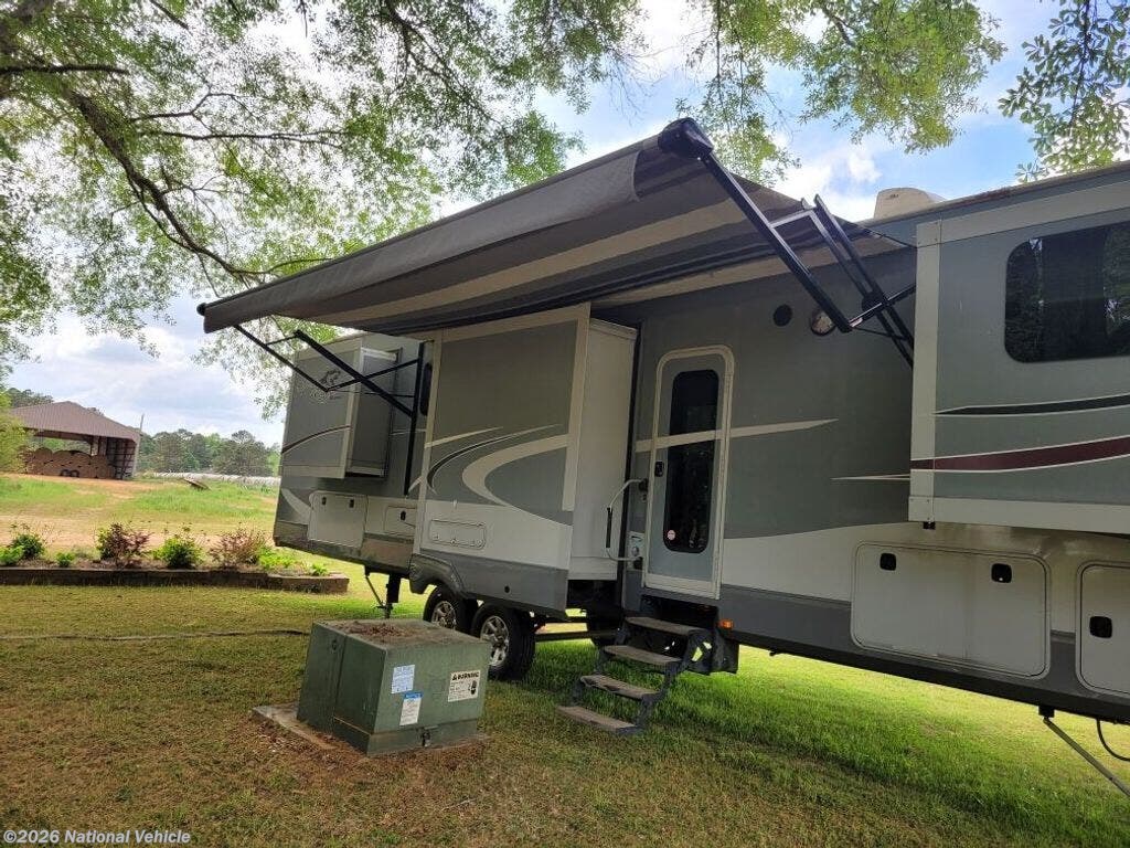 Used 2016 Highland Ridge Open Range Roamer 376FBH available in Dawson, Georgia