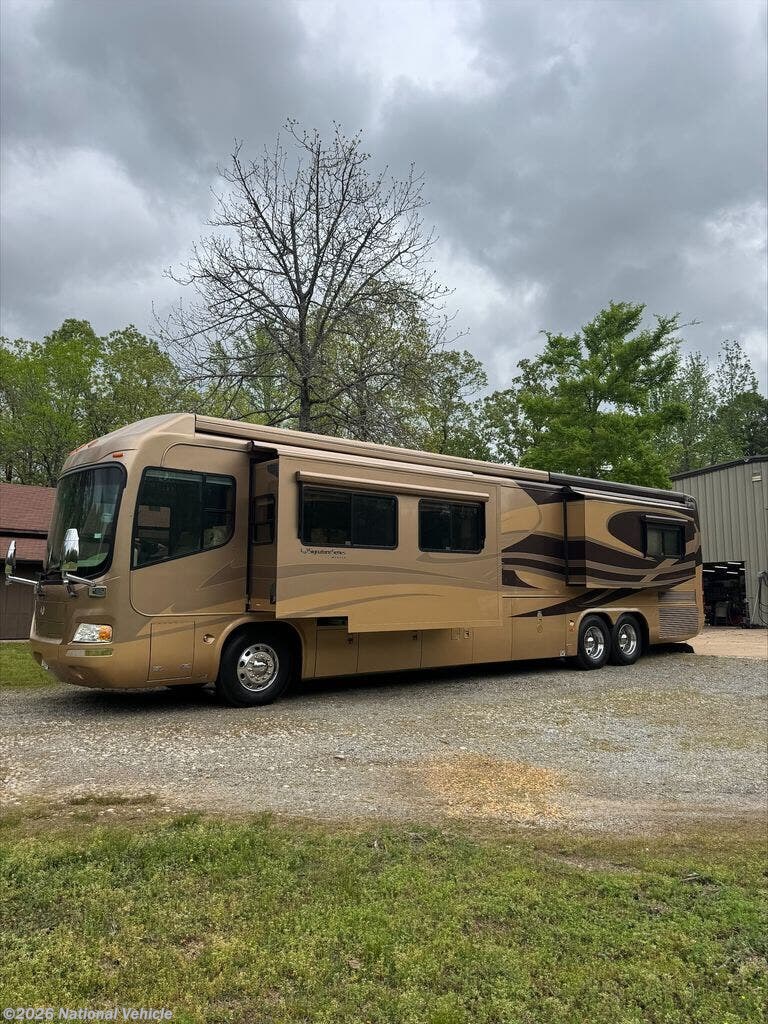 2006 Signature Castle IV by Monaco RV from National Vehicle in Alexander, Arkansas
