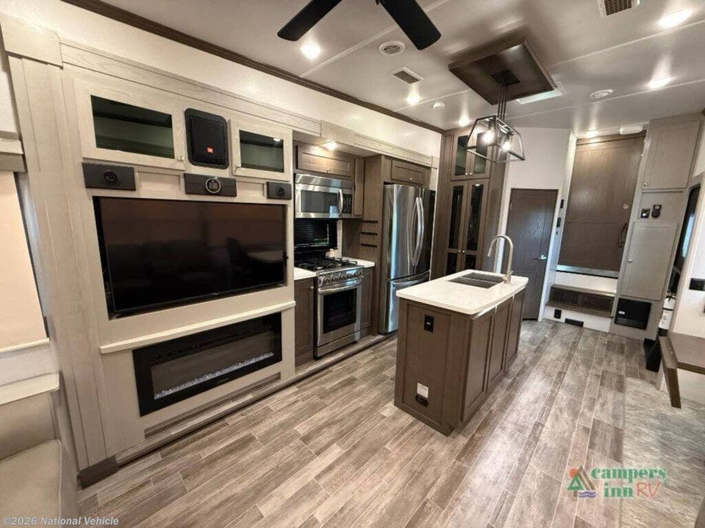 2021 Columbus 329DV by Palomino from National Vehicle in Brooksville, Florida