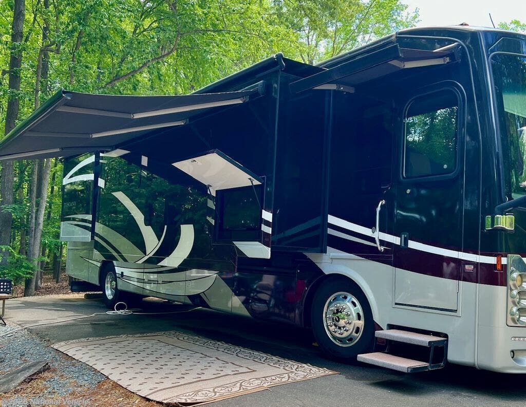 2015 Tuscany XTE 40GQ by Thor Motor Coach from National Vehicle in Indian Trail, North Carolina
