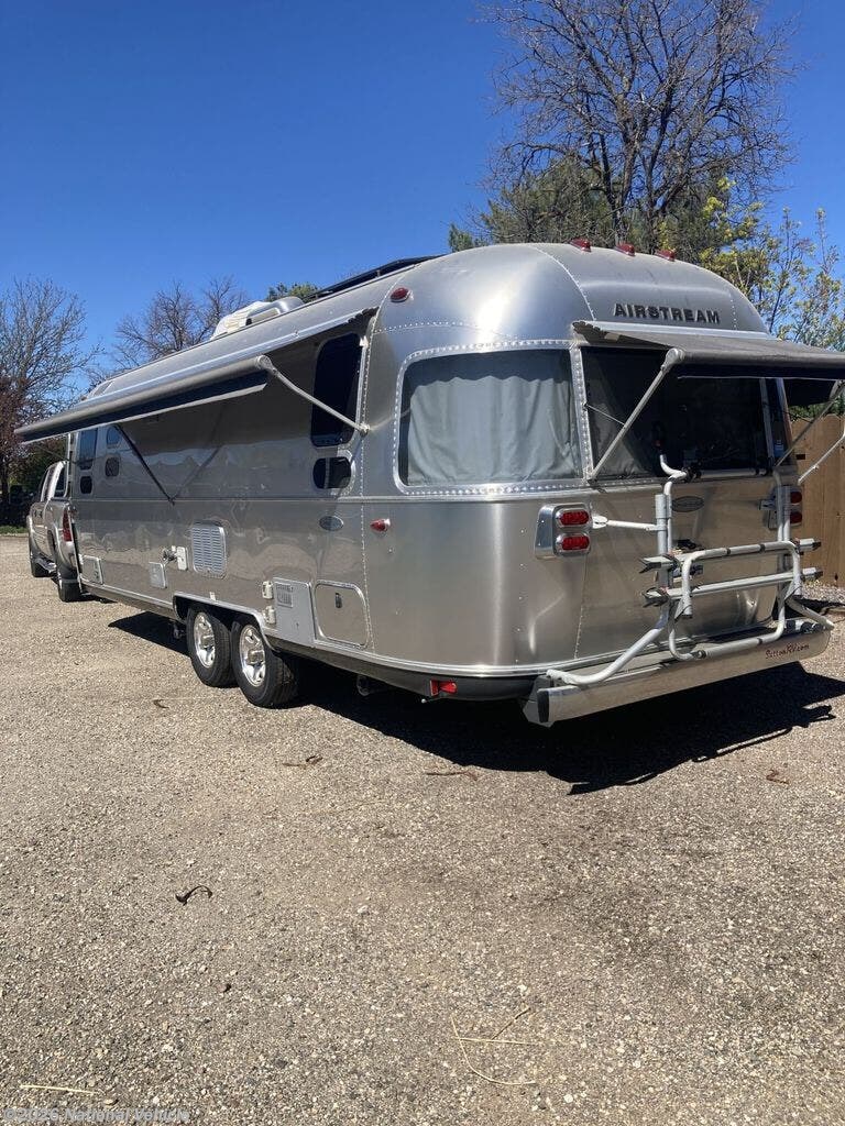 2016 Airstream Flying Cloud 26U - Used Travel Trailer For Sale by National Vehicle in Boise, Idaho